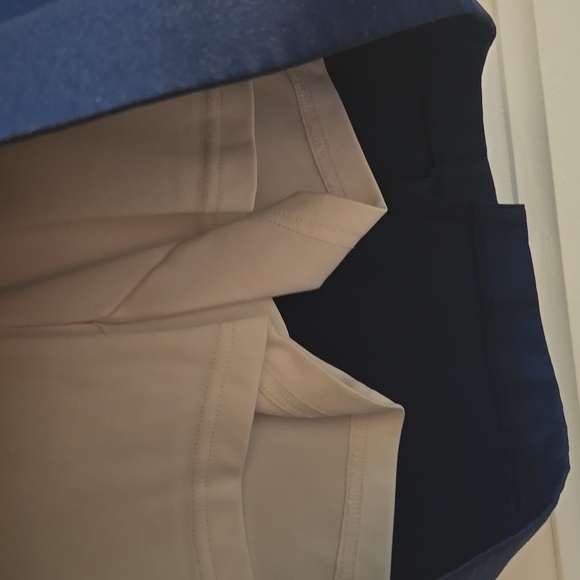 Izod Golf Navy Skirt with White Accent Trim - Picture 11 of 11